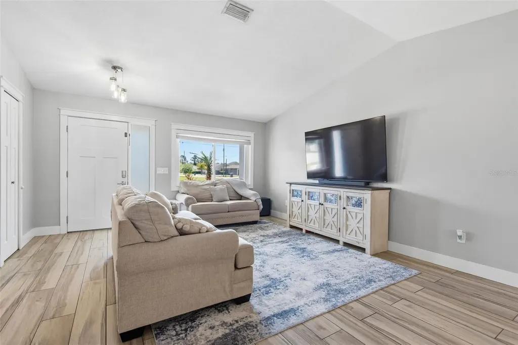 81 Laramie Drive Palm Coast FL 32137