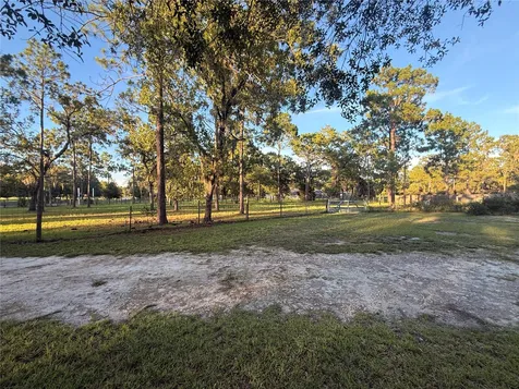 7561 SE 120th Court Morriston FL 32668