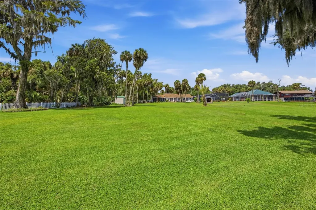 1100 N Palmetto Street Leesburg FL 34748