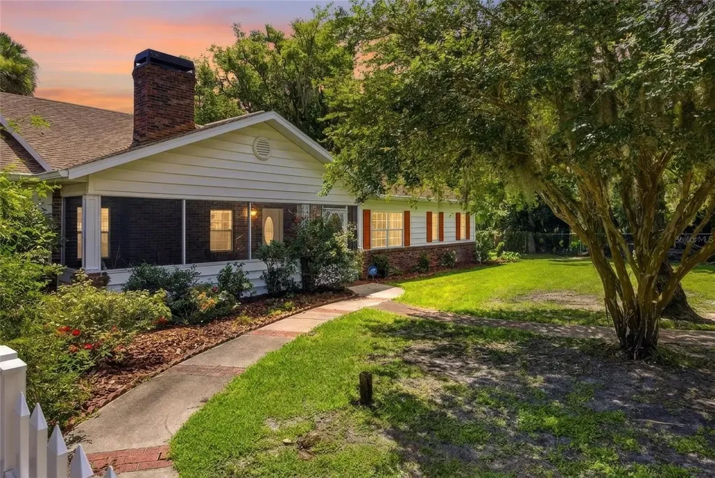 1100 N Palmetto Street Leesburg FL 34748
