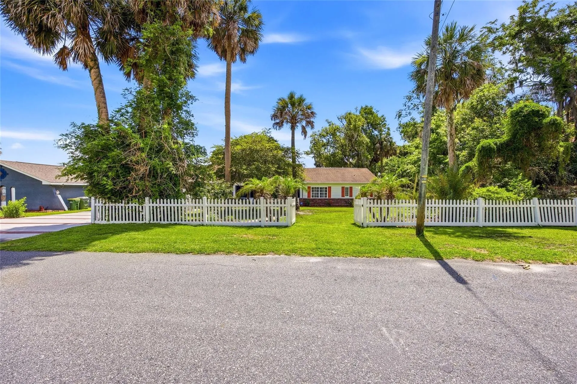 1100 N Palmetto Street Leesburg FL 34748