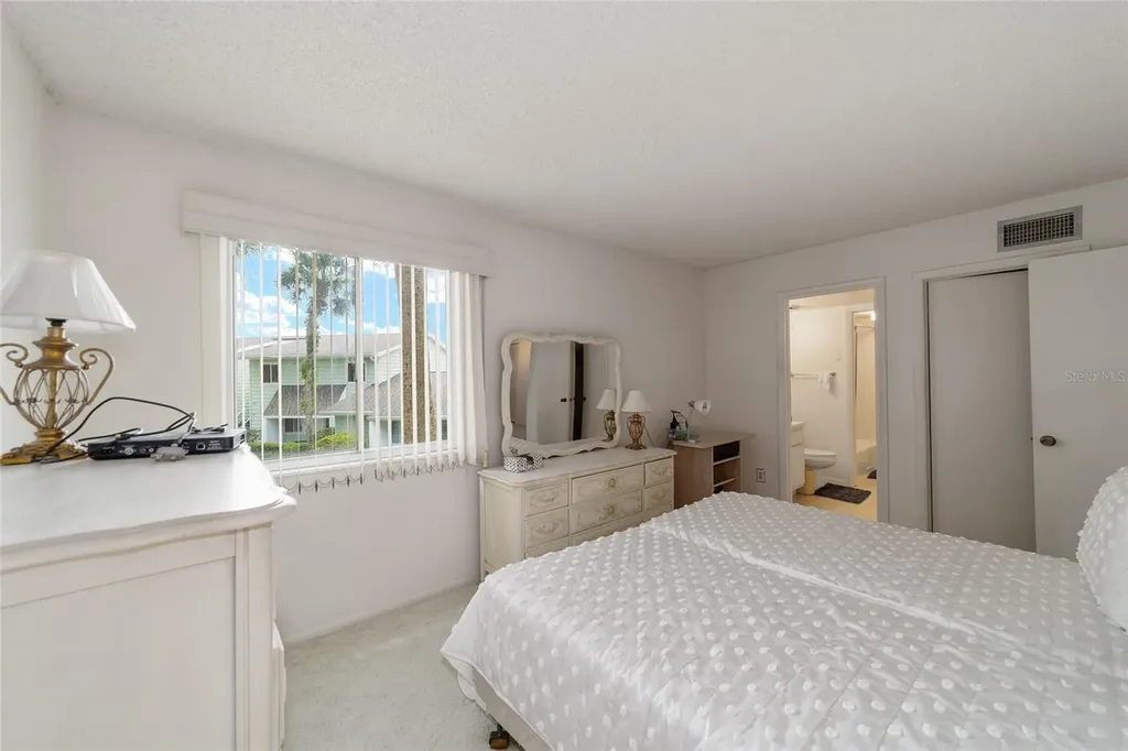 557 Midway Drive Ocala FL 34472