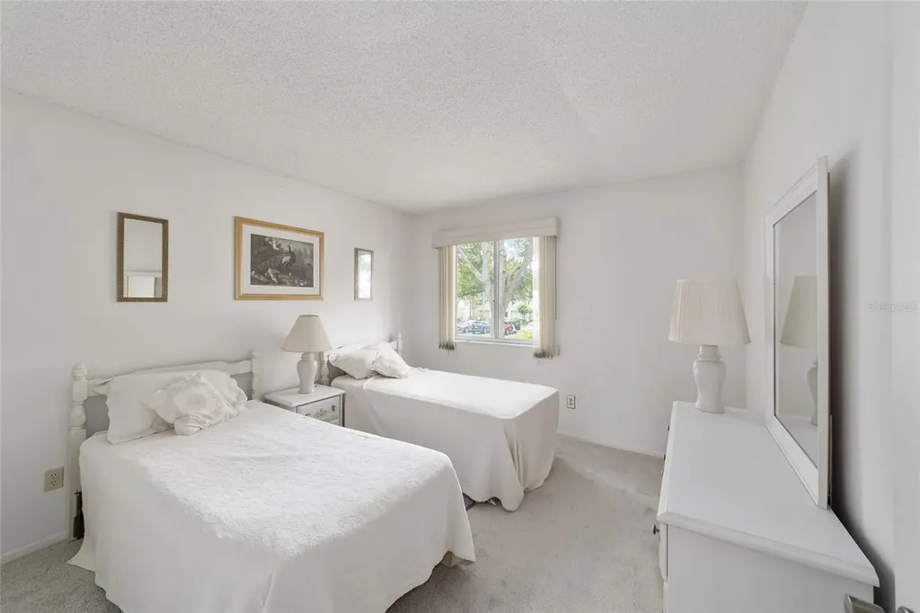 557 Midway Drive Ocala FL 34472