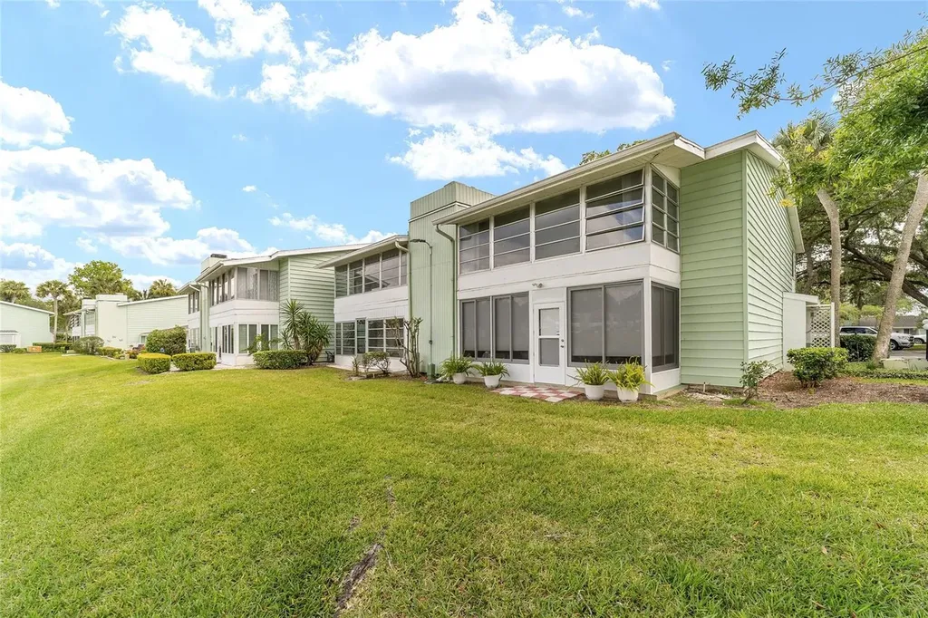 557 Midway Drive Ocala FL 34472