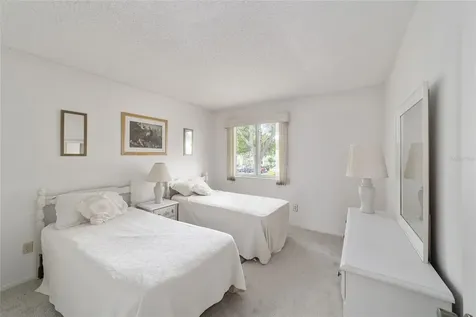 557 Midway Drive Ocala FL 34472