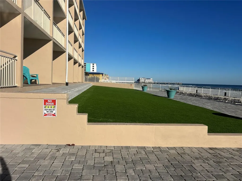219 S Atlantic Avenue Daytona Beach FL 32118