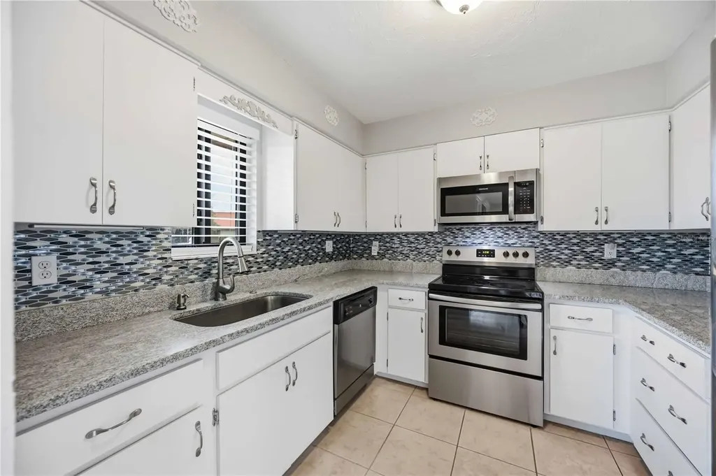6567 Draw Lane Sarasota FL 34238