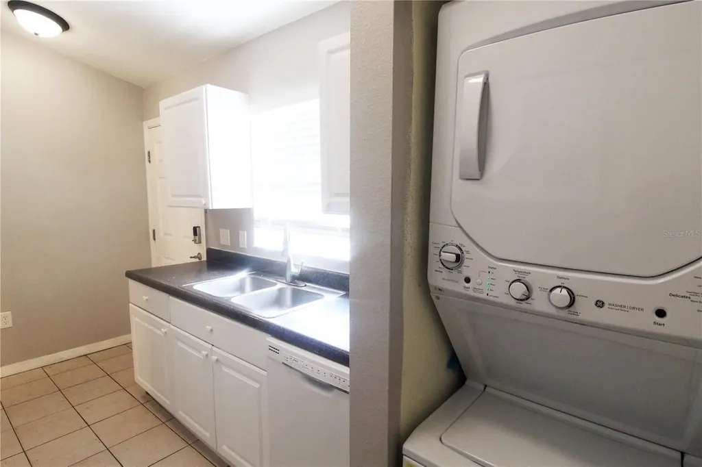 864 Hand Avenue Sarasota FL 34232