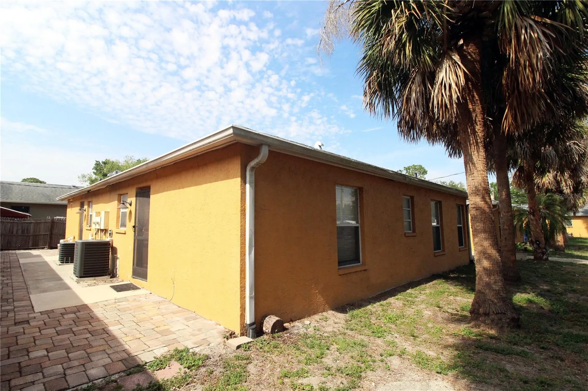 864 Hand Avenue Sarasota FL 34232