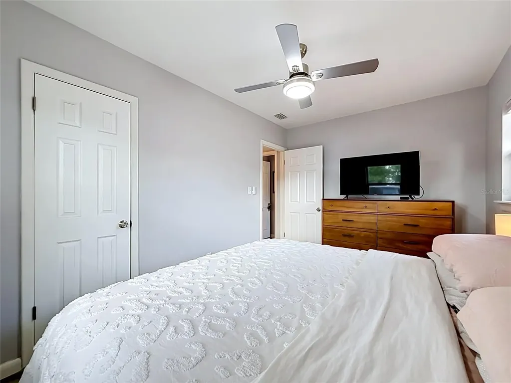 3260 56th Street N St Petersburg FL 33710