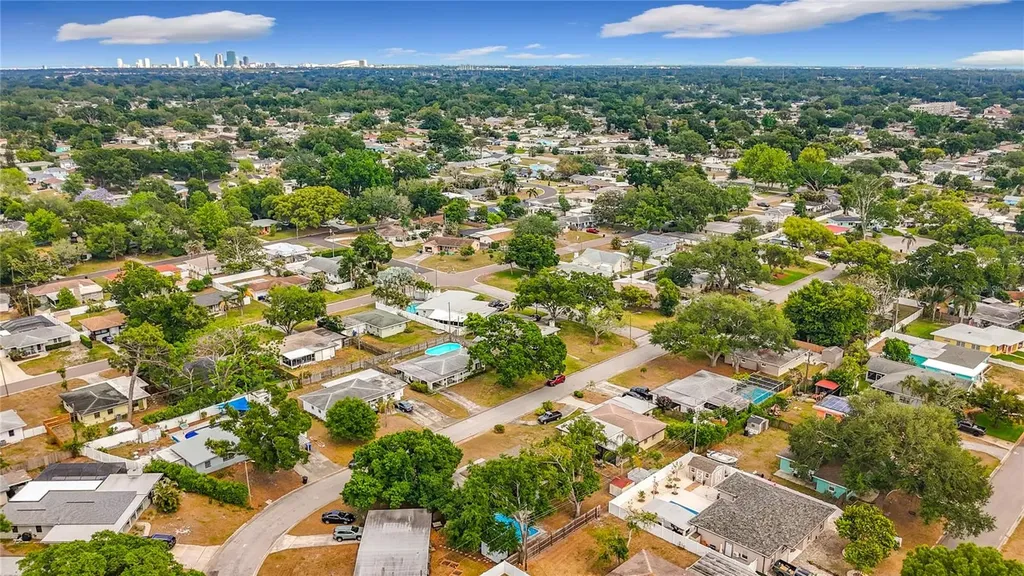 3260 56th Street N St Petersburg FL 33710
