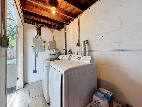 3260 56th Street N St Petersburg FL 33710