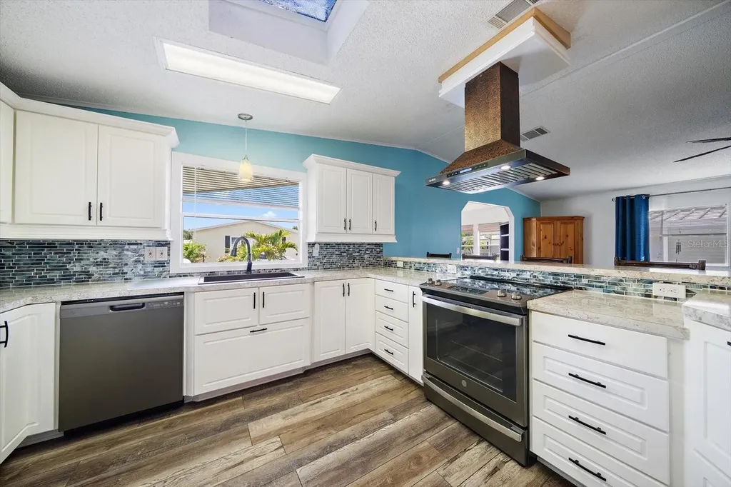 8102 Marie Lane Ellenton FL 34222