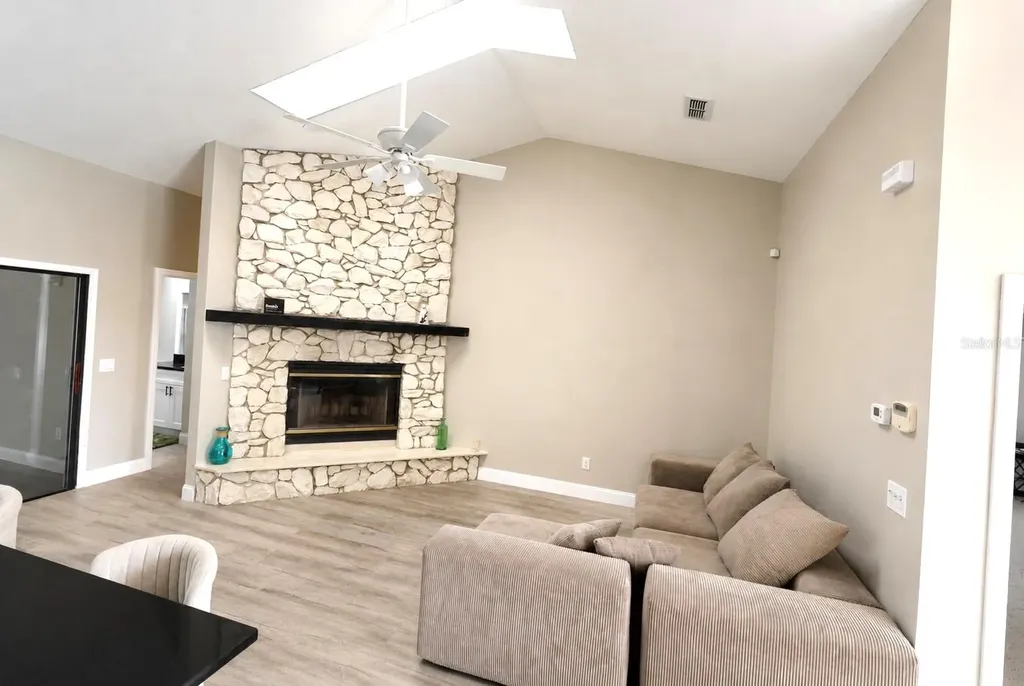 10 Falls Place Palm Coast FL 32137