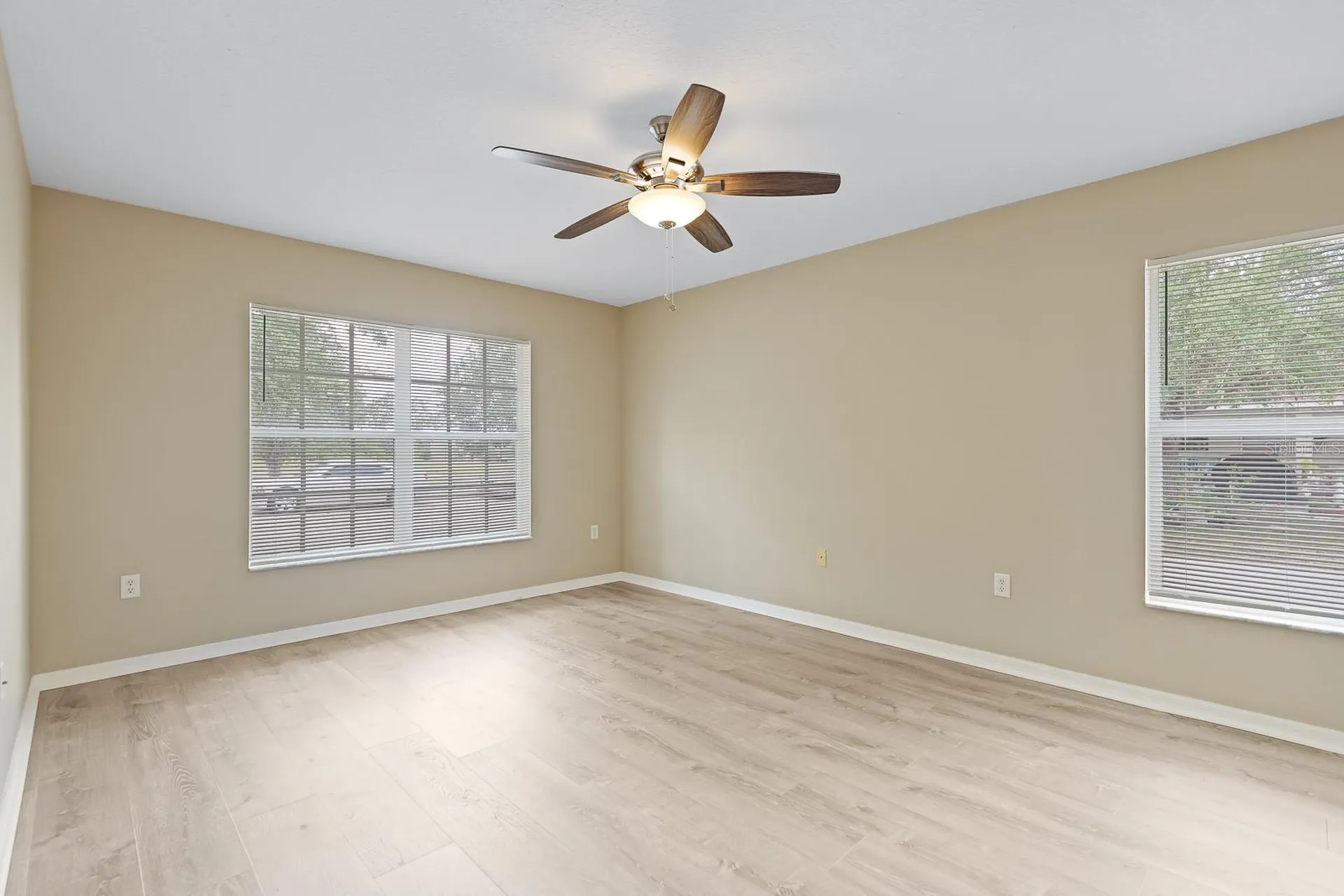 2106 Pleasant View Avenue Ruskin FL 33570