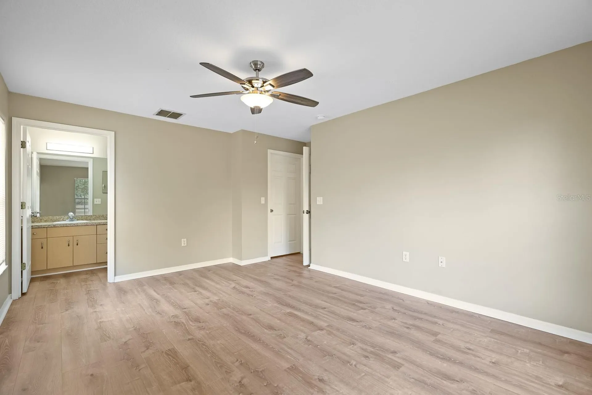 2106 Pleasant View Avenue Ruskin FL 33570