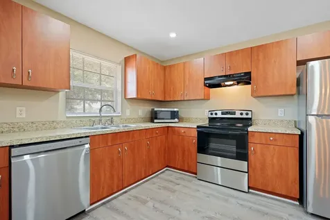 2106 Pleasant View Avenue Ruskin FL 33570