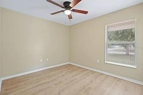 2106 Pleasant View Avenue Ruskin FL 33570
