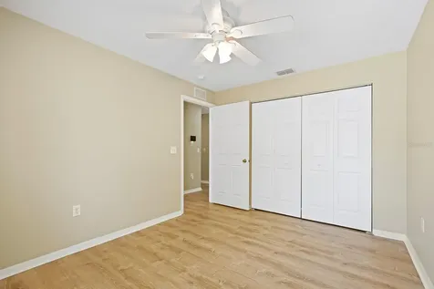 2106 Pleasant View Avenue Ruskin FL 33570