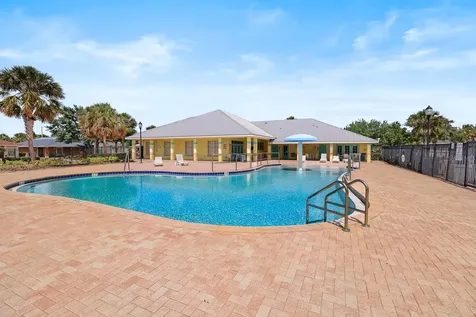 2106 Pleasant View Avenue Ruskin FL 33570