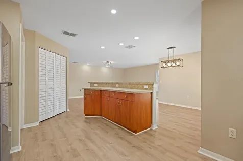 2106 Pleasant View Avenue Ruskin FL 33570