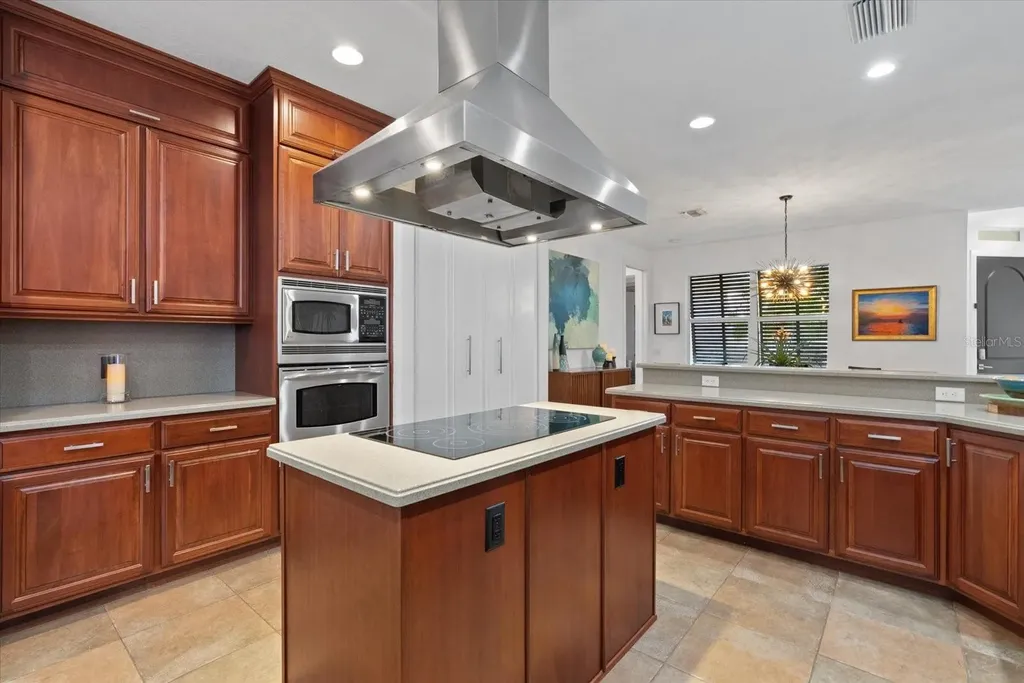 613 Indiana Avenue Nokomis FL 34275