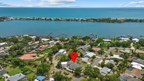 613 Indiana Avenue Nokomis FL 34275