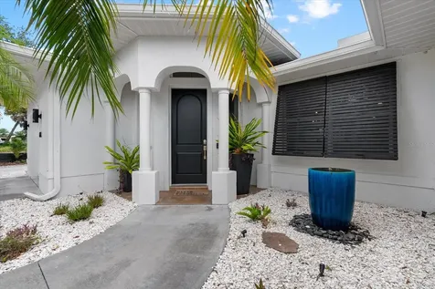 613 Indiana Avenue Nokomis FL 34275