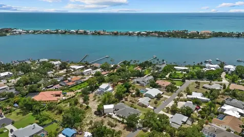613 Indiana Avenue Nokomis FL 34275