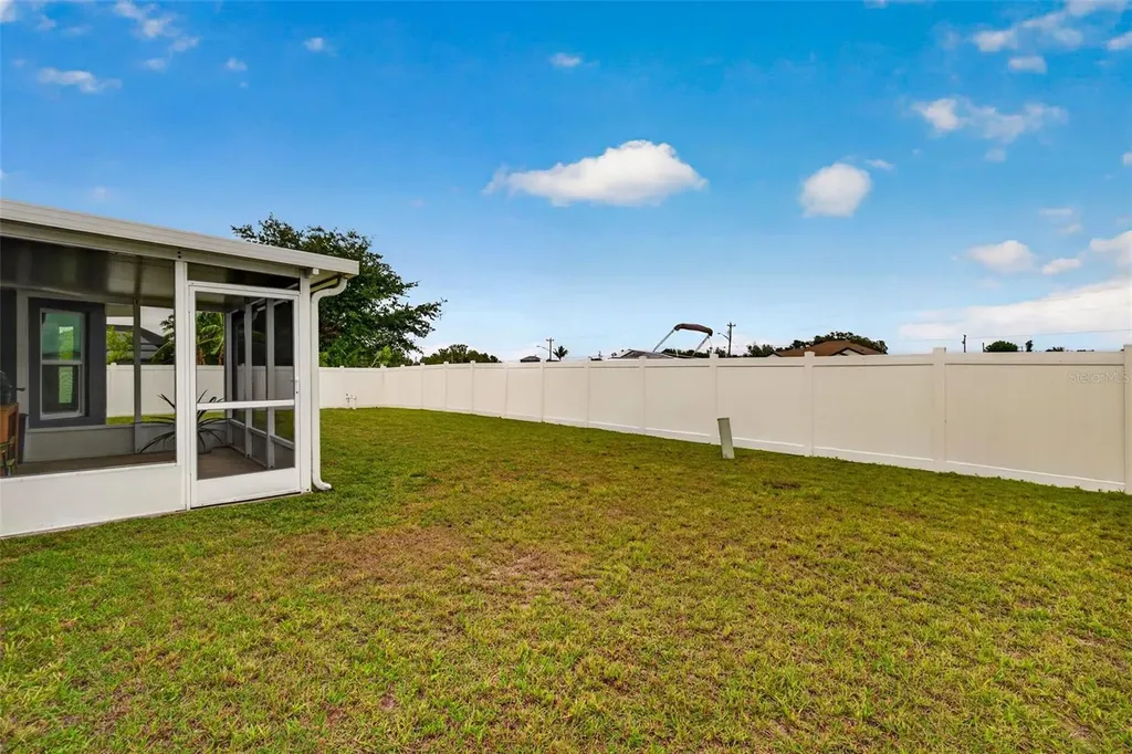 1417 NW 16th Place Cape Coral FL 33993