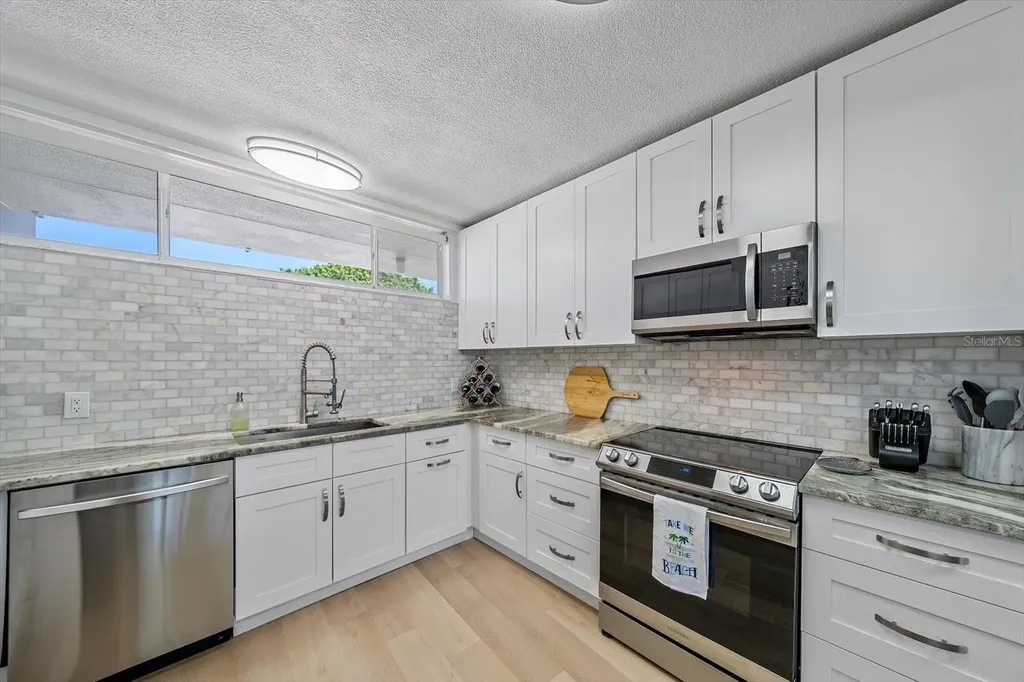 100 Sands Point Road Longboat Key FL 34228