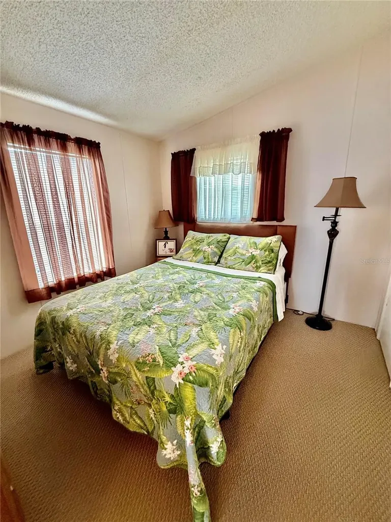 615 S Green Circle Venice FL 34285