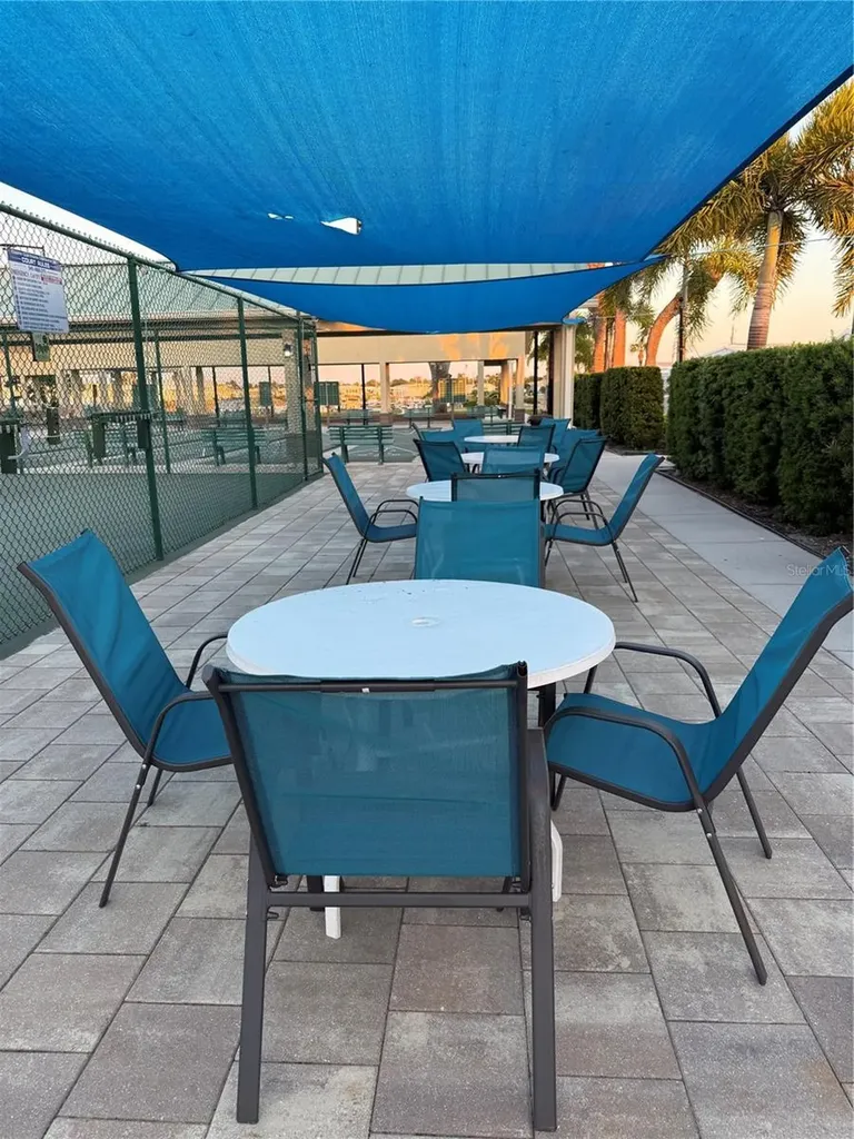 615 S Green Circle Venice FL 34285