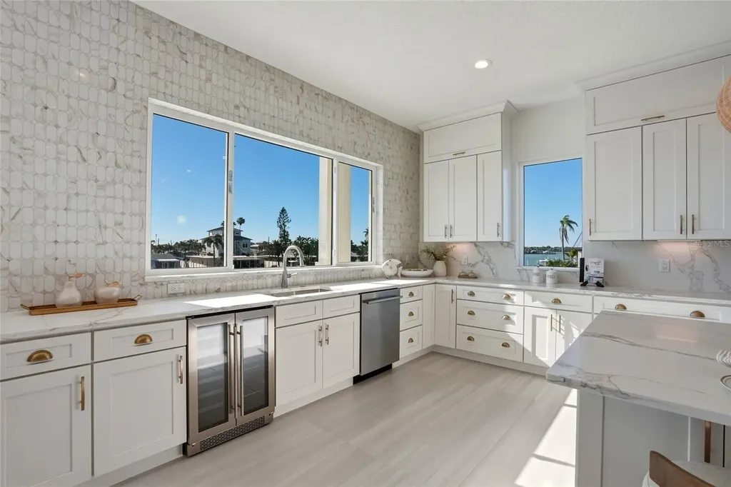 534 Crystal Drive Madeira Beach FL 33708