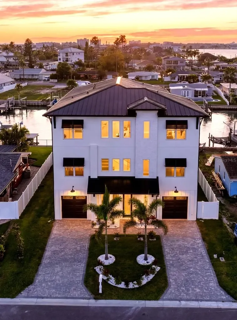 534 Crystal Drive Madeira Beach FL 33708