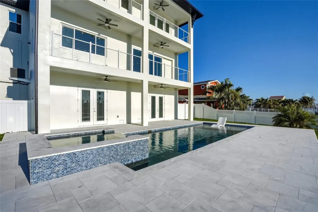 534 Crystal Drive Madeira Beach FL 33708