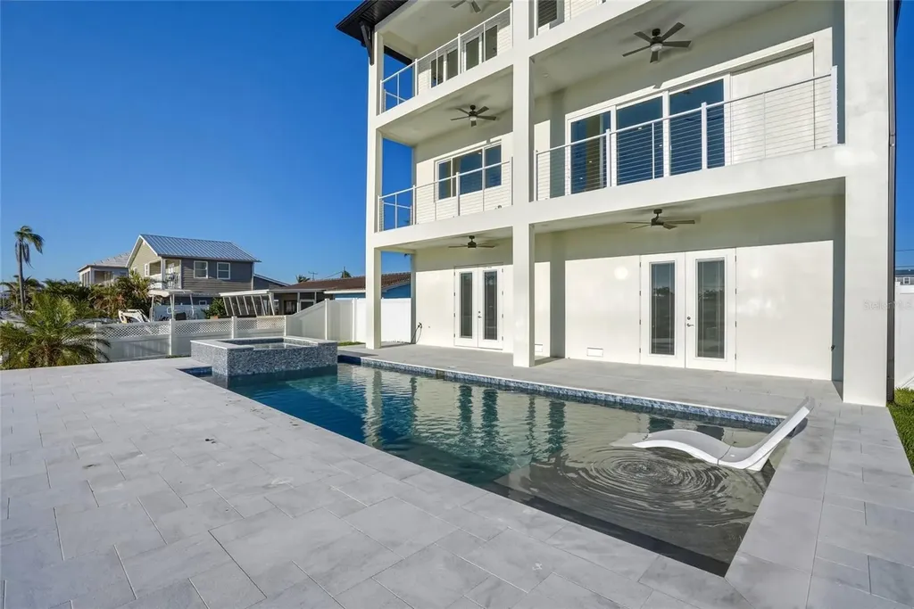 534 Crystal Drive Madeira Beach FL 33708