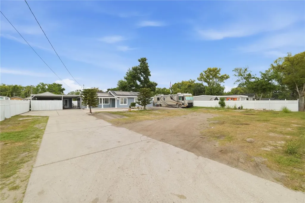 1309 W Arctic Street Tampa FL 33604