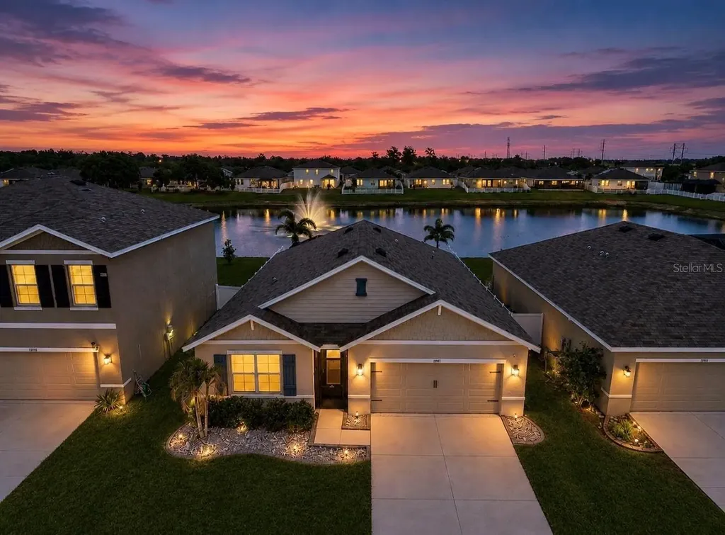 13912 Smiling Daisy Place Riverview FL 33579