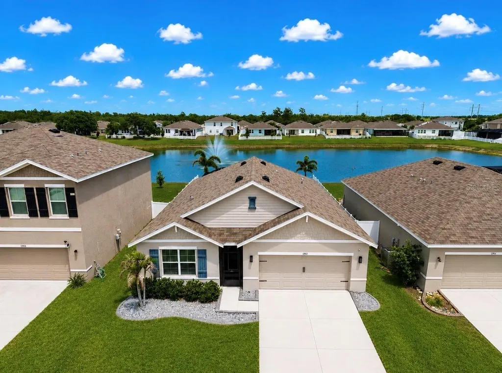 13912 Smiling Daisy Place Riverview FL 33579