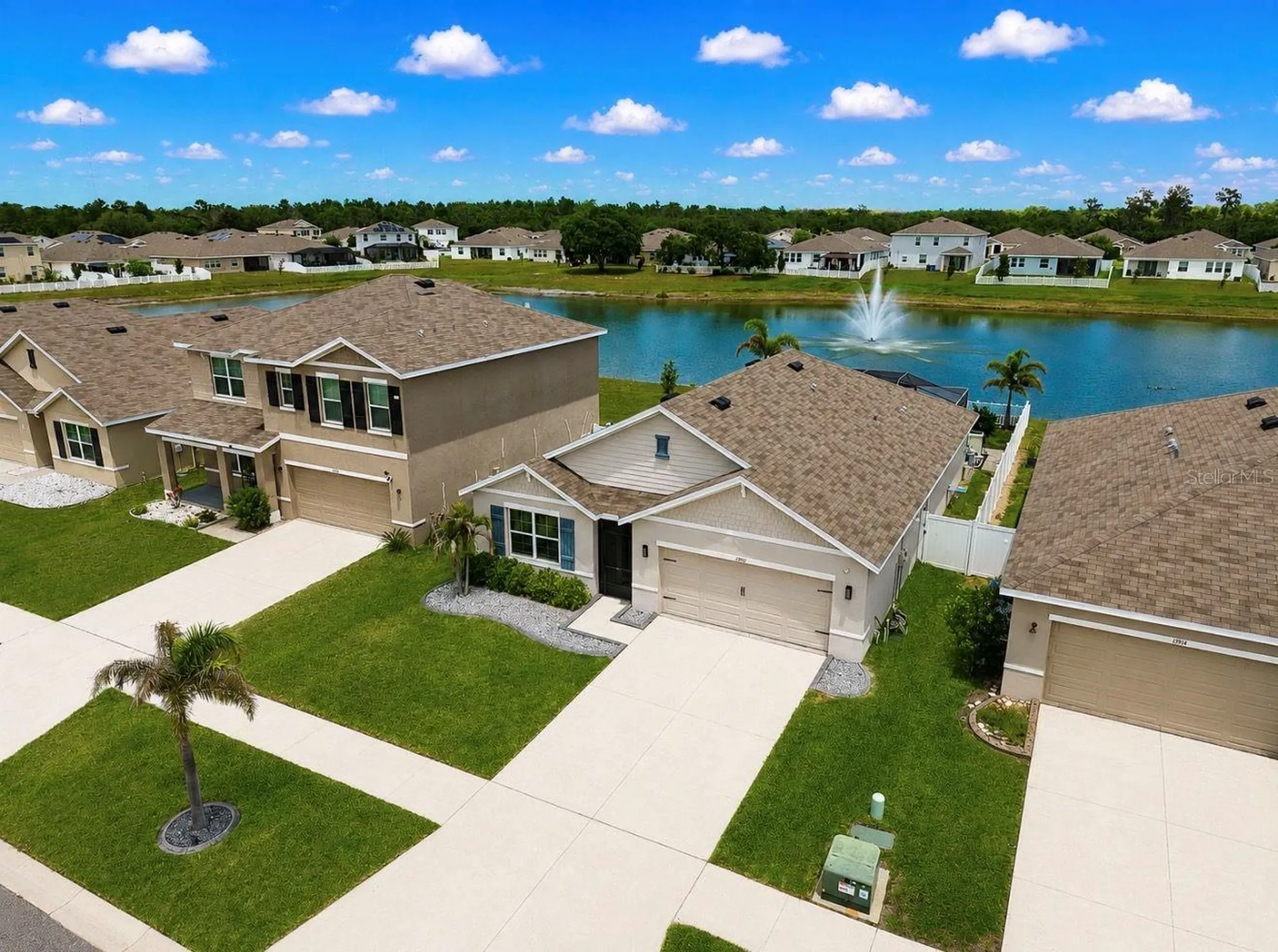 13912 Smiling Daisy Place Riverview FL 33579