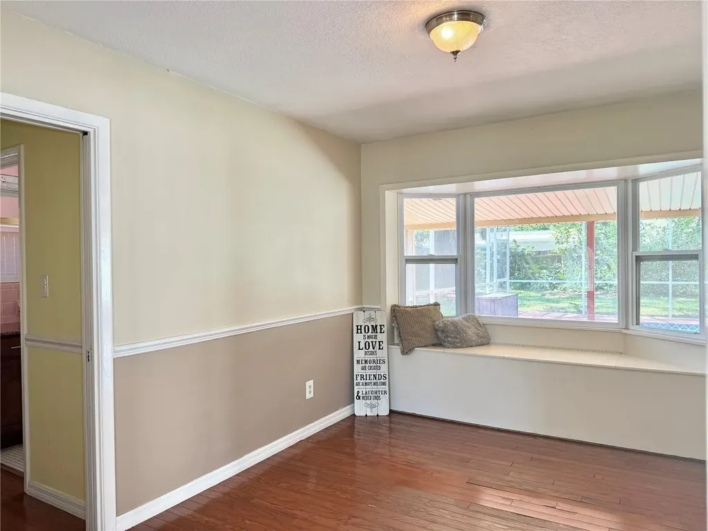 2523 Krueger Lane Tampa FL 33618