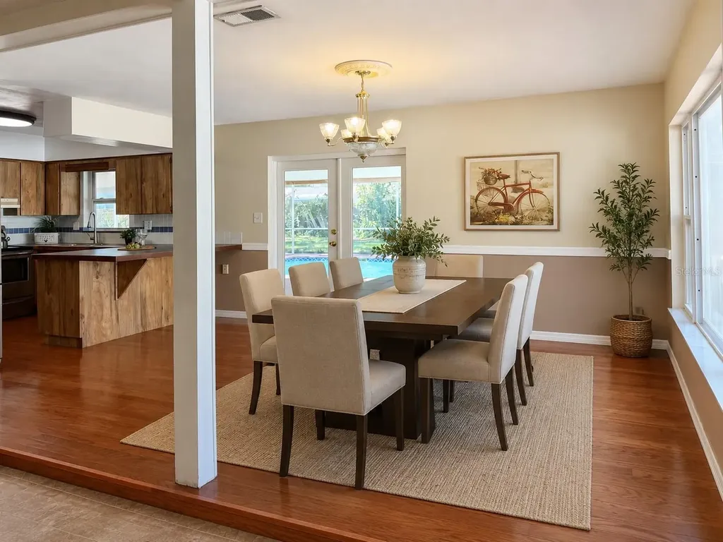 2523 Krueger Lane Tampa FL 33618