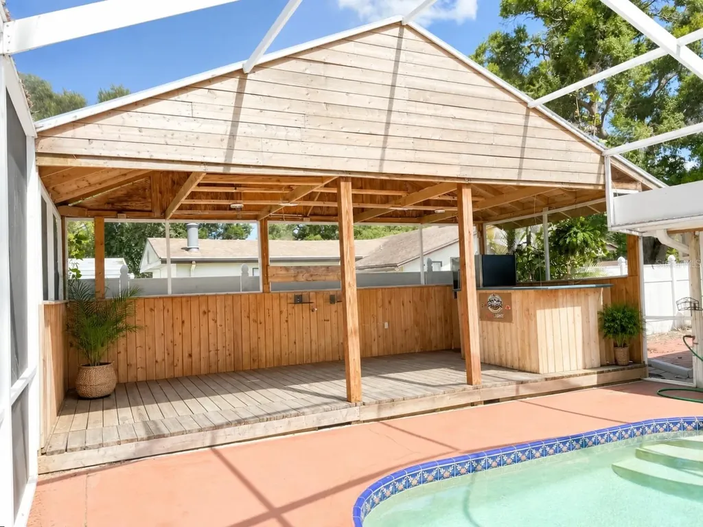 2523 Krueger Lane Tampa FL 33618