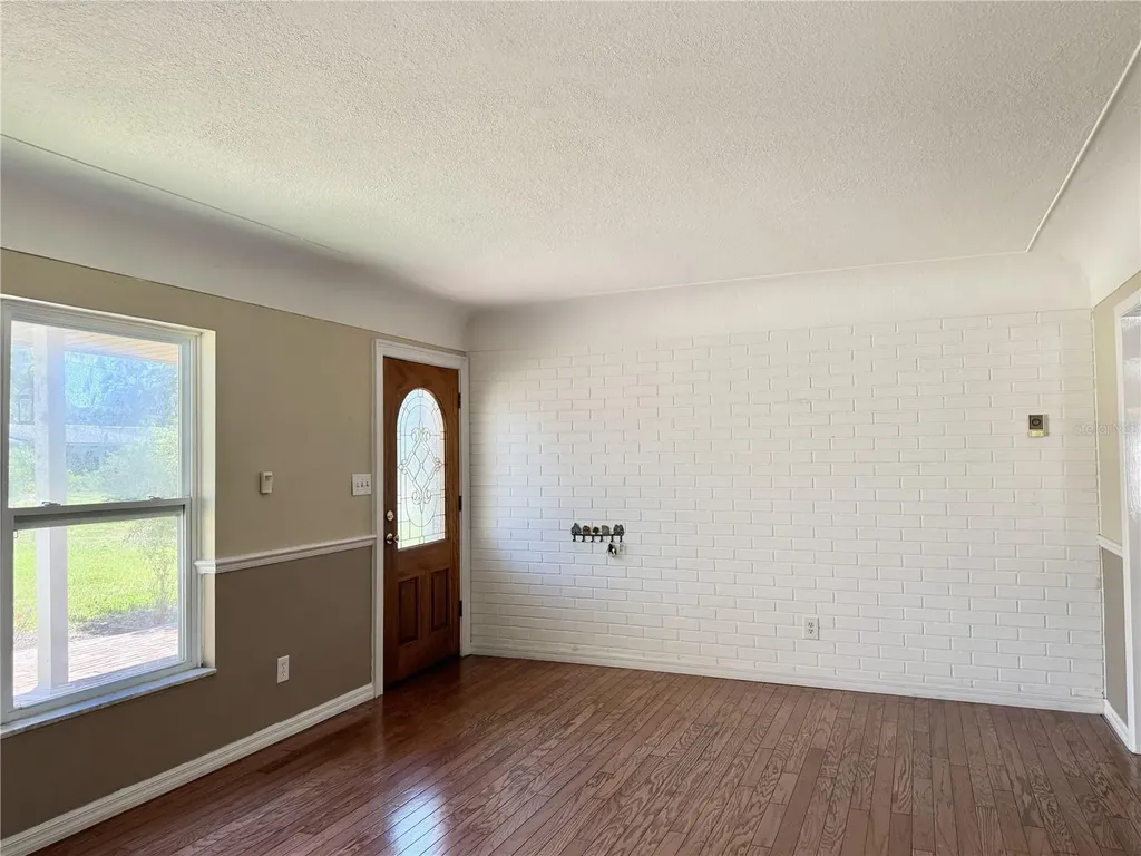 2523 Krueger Lane Tampa FL 33618