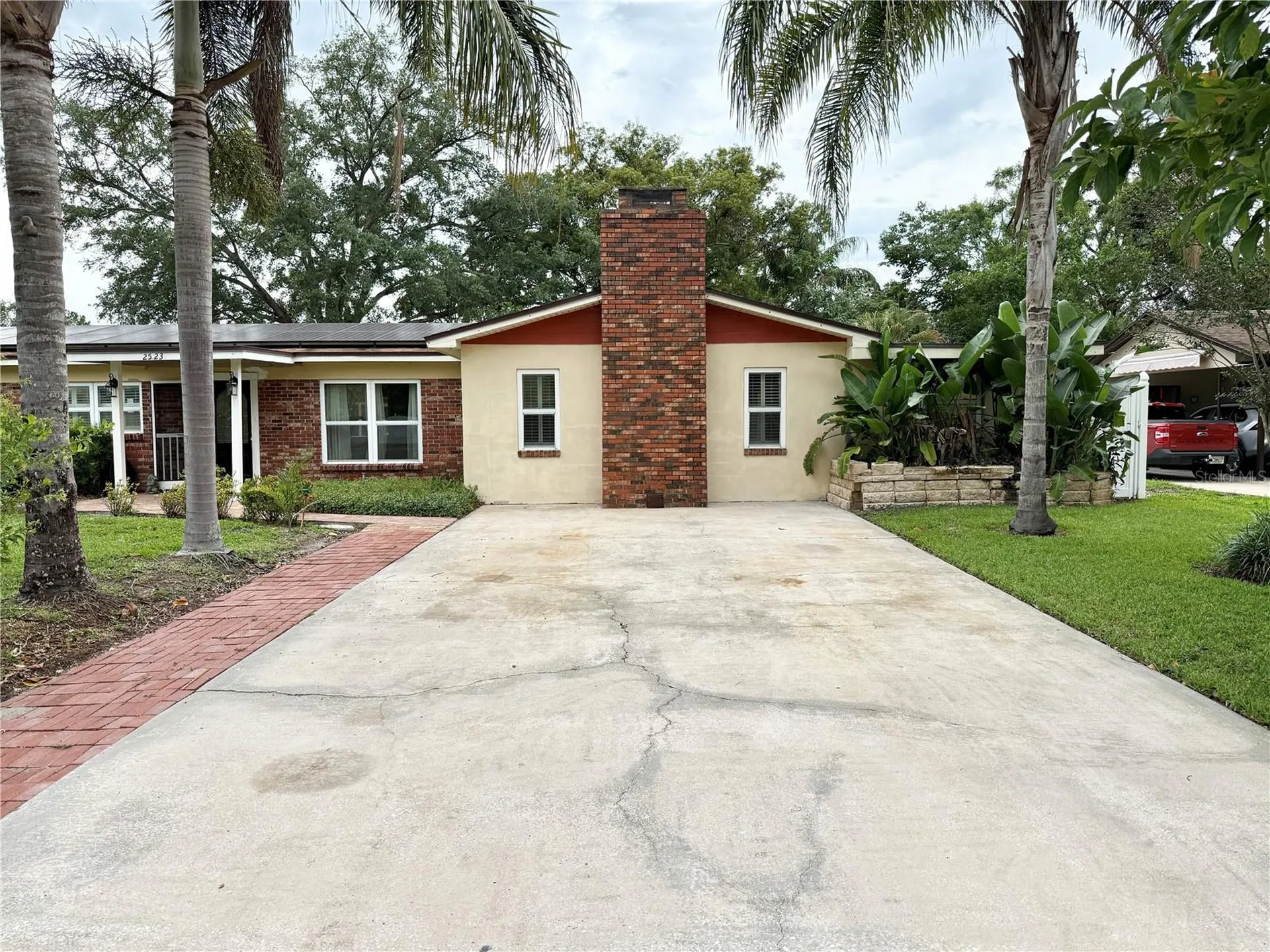 2523 Krueger Lane Tampa FL 33618