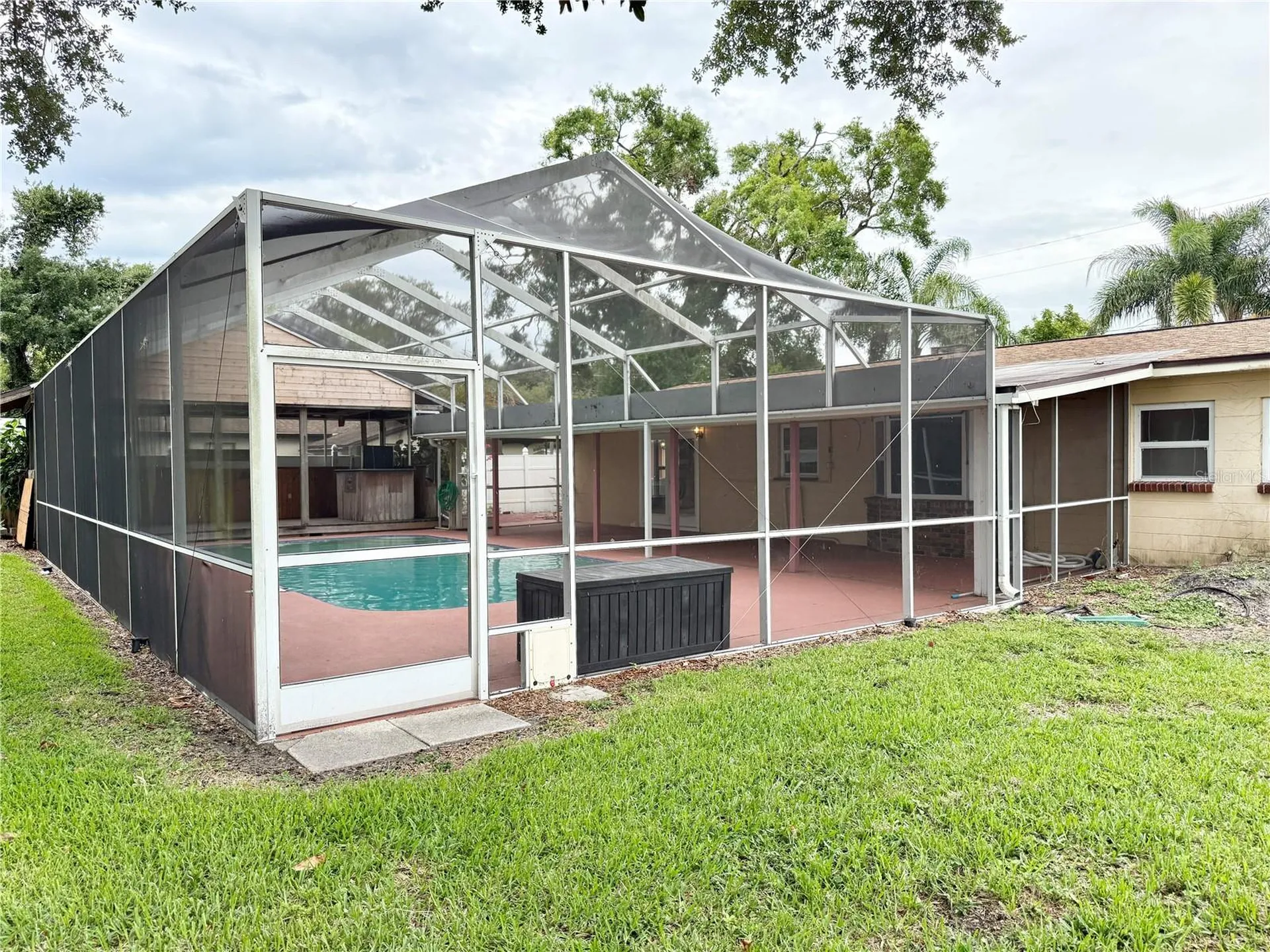 2523 Krueger Lane Tampa FL 33618
