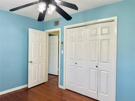 2523 Krueger Lane Tampa FL 33618