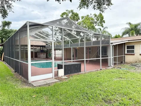 2523 Krueger Lane Tampa FL 33618