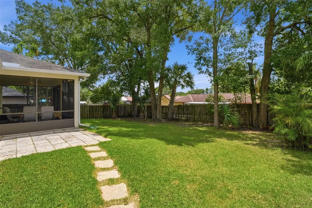 812 Benton Lake Drive S Deland FL 32724